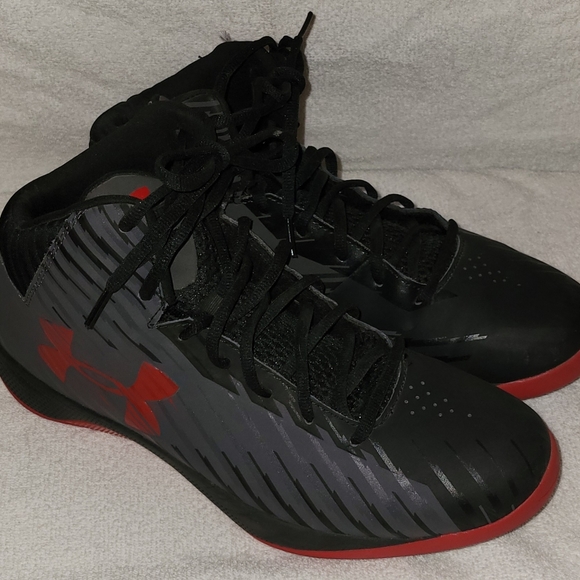 Women's Size 10.5 Under Armour Black Leather HighTop Basketball Shoes-Court Only - Picture 11 of 14